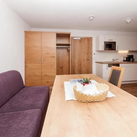 Stoecklhof Apartment Pettneu am Arlberg